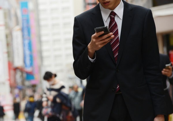 歩きスマホの危険性